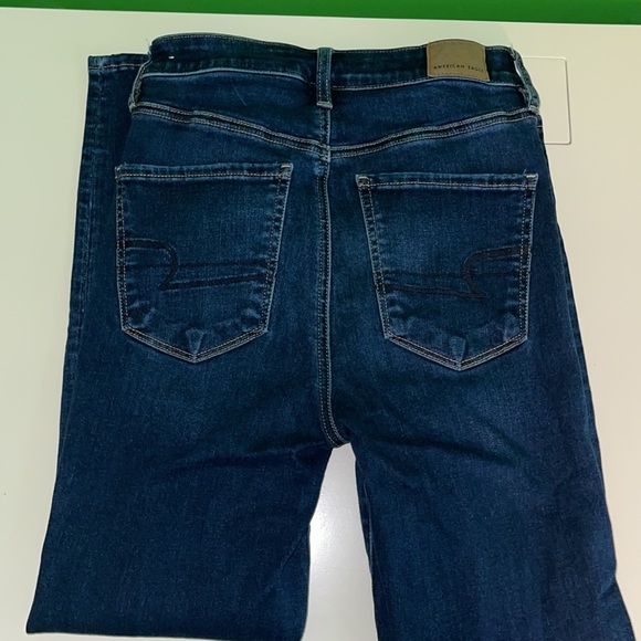 American Eagle Outfitters Dark Wash Demin Jean. - Picture 3 of 6